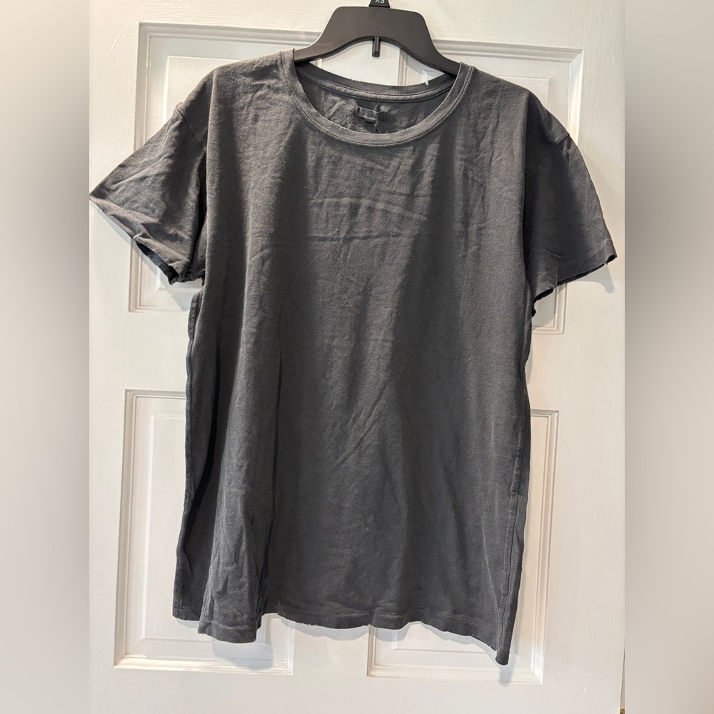NWT Unsubscribed Boy Tee Faded Black, size S